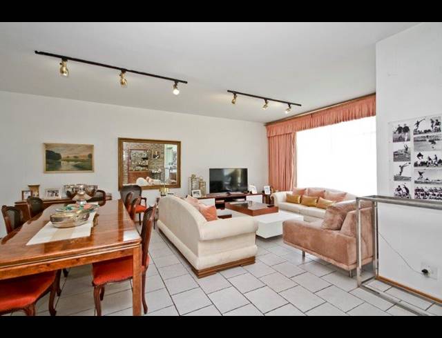 2 BEDROOM APARTMENT FOR SALE IN ATHOLL